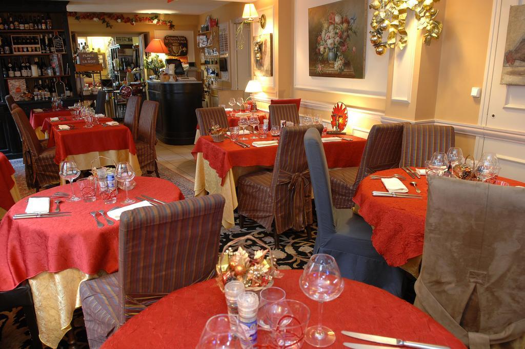 Hostellerie Du Prieure Saint-Prix  Dış mekan fotoğraf
