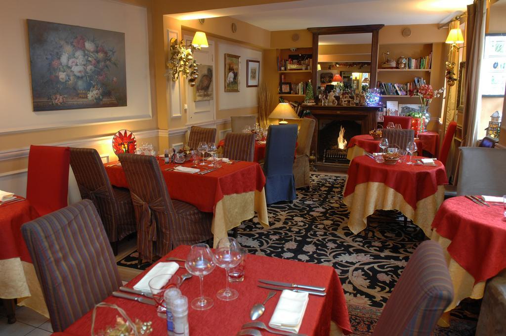 Hostellerie Du Prieure Saint-Prix  Dış mekan fotoğraf