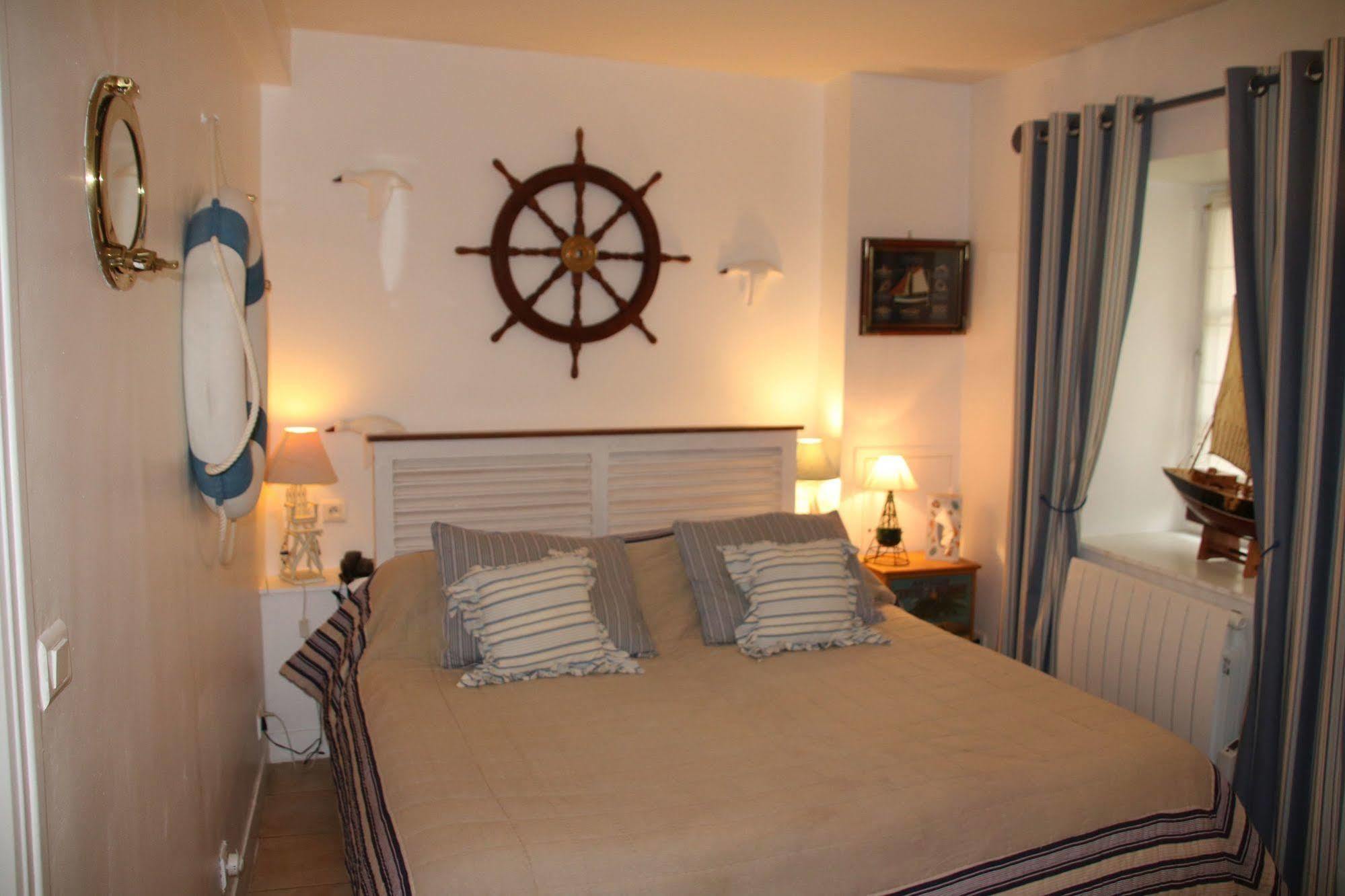 Hostellerie Du Prieure Saint-Prix  Dış mekan fotoğraf