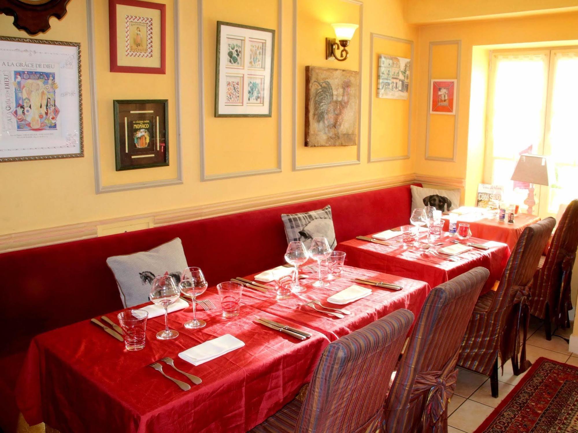 Hostellerie Du Prieure Saint-Prix  Dış mekan fotoğraf