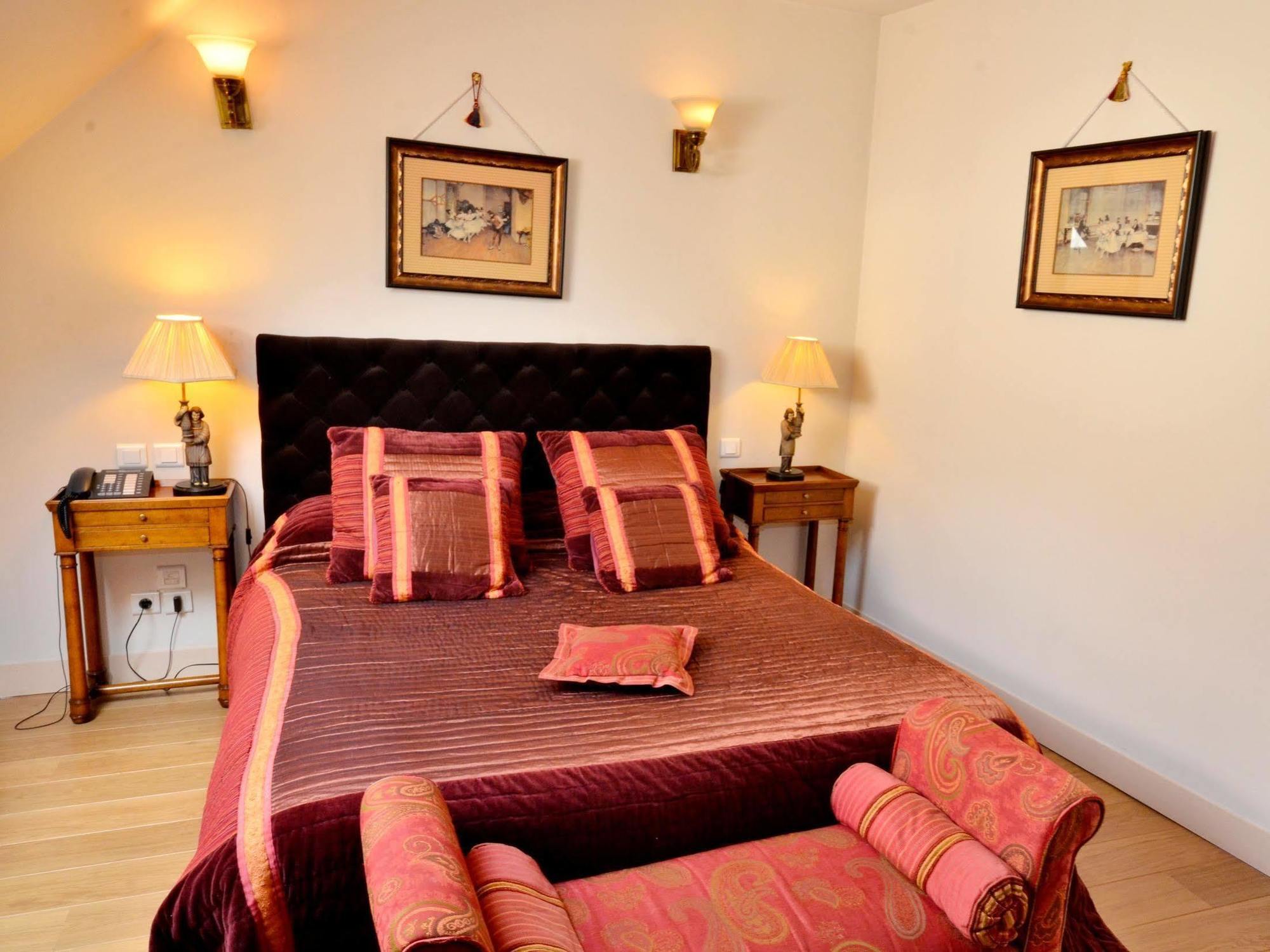 Hostellerie Du Prieure Saint-Prix  Dış mekan fotoğraf